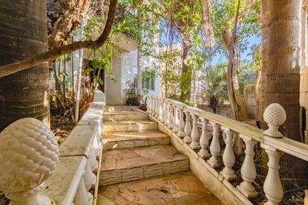 Casa para alugar com 600m², 4 quartos e 4 vagas