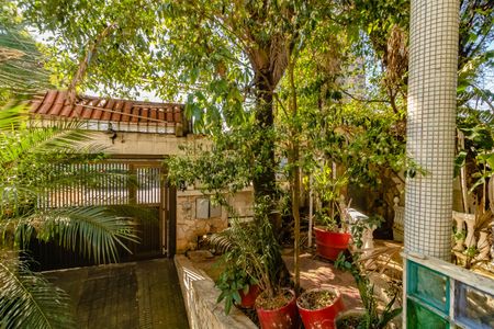 Casa para alugar com 600m², 4 quartos e 4 vagas