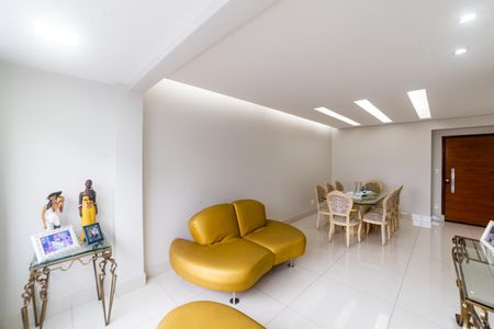 Sala de apartamento à venda com 3 quartos, 108m² em Ipiranga, Belo Horizonte