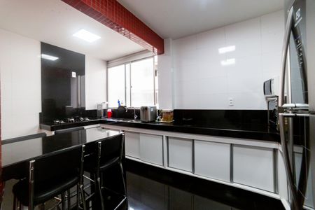 Apartamento à venda com 108m², 3 quartos e 2 vagasCozinha