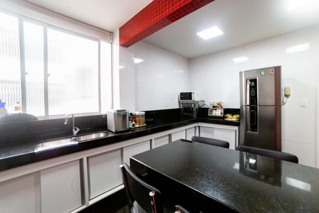 Apartamento à venda com 108m², 3 quartos e 2 vagasCozinha