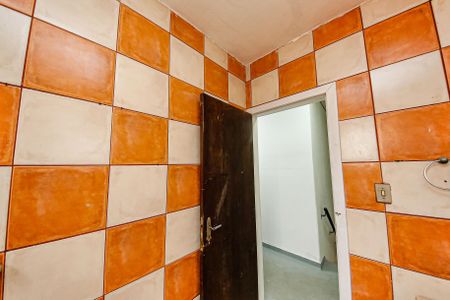 Banheiro de apartamento para alugar com 1 quarto, 24m² em Vila Prudente, São Paulo