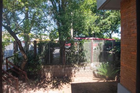Casa para alugar com 279m², 5 quartos e 2 vagas Casa para alugar com 279m², 5 quartos e 2 vagasVista