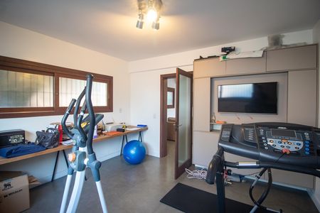 Casa para alugar com 279m², 5 quartos e 2 vagas Casa para alugar com 279m², 5 quartos e 2 vagasAcademia