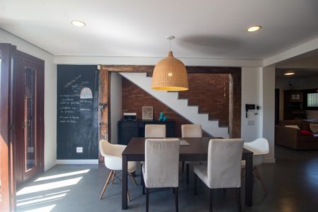 Casa para alugar com 279m², 5 quartos e 2 vagas Casa para alugar com 279m², 5 quartos e 2 vagasCozinha