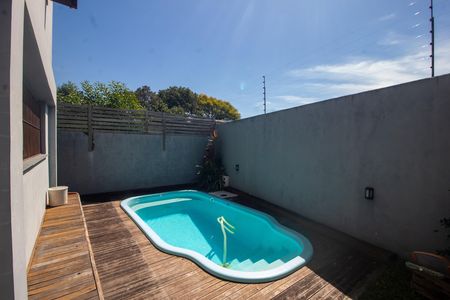 Casa para alugar com 279m², 5 quartos e 2 vagas Casa para alugar com 279m², 5 quartos e 2 vagasPiscina