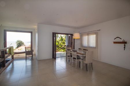 Casa para alugar com 279m², 5 quartos e 2 vagas Casa para alugar com 279m², 5 quartos e 2 vagasSala