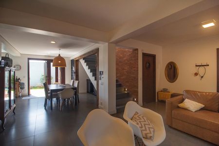 Casa para alugar com 279m², 5 quartos e 2 vagas Casa para alugar com 279m², 5 quartos e 2 vagasSala 2