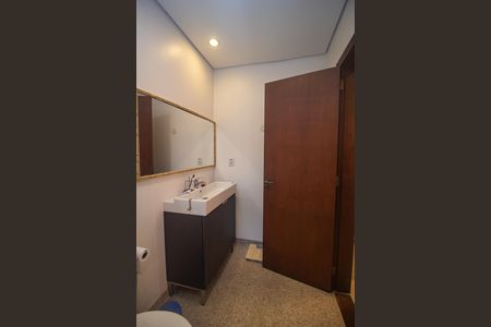 Casa para alugar com 279m², 5 quartos e 2 vagas Casa para alugar com 279m², 5 quartos e 2 vagasBanheiro da Suíte
