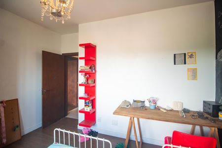 Casa para alugar com 279m², 5 quartos e 2 vagas Casa para alugar com 279m², 5 quartos e 2 vagasQuarto 4