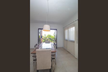 Sala de casa à venda com 5 quartos, 279m² em Espírito Santo, Porto Alegre