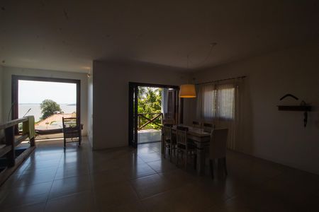 Casa para alugar com 279m², 5 quartos e 2 vagas Casa para alugar com 279m², 5 quartos e 2 vagasSala