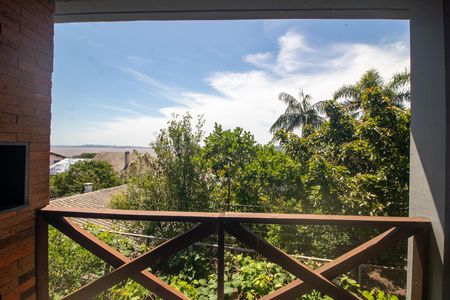 Casa para alugar com 279m², 5 quartos e 2 vagas Casa para alugar com 279m², 5 quartos e 2 vagasVista
