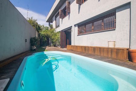 Casa para alugar com 279m², 5 quartos e 2 vagas Casa para alugar com 279m², 5 quartos e 2 vagasPiscina