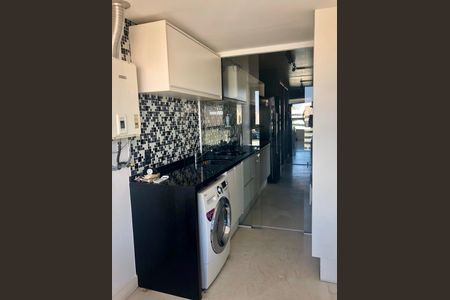 Apartamento à venda com 70m², 1 quarto e 1 vaga Apartamento à venda com 70m², 1 quarto e 1 vagaCozinha