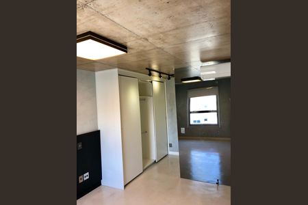 Apartamento à venda com 70m², 1 quarto e 1 vaga Apartamento à venda com 70m², 1 quarto e 1 vagaSala