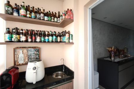 Apartamento à venda com 68m², 2 quartos e 1 vaga Apartamento à venda com 68m², 2 quartos e 1 vagaVaranda