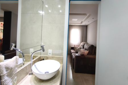 Apartamento à venda com 68m², 2 quartos e 1 vaga Apartamento à venda com 68m², 2 quartos e 1 vagaBanheiro Social