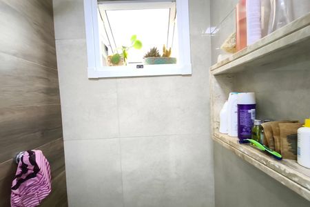 Apartamento à venda com 68m², 2 quartos e 1 vaga Apartamento à venda com 68m², 2 quartos e 1 vagaBanheiro Suíte