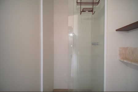 Banheiro de apartamento à venda com 1 quarto, 45m² em Centro, Novo Hamburgo