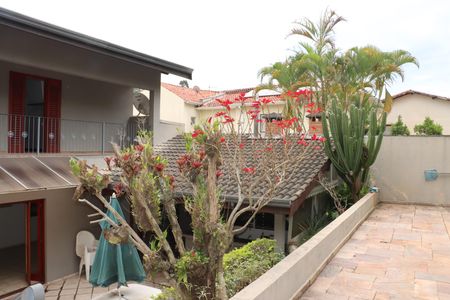 Casa de condomínio para alugar com 360m², 5 quartos e 6 vagasÁrea Externa