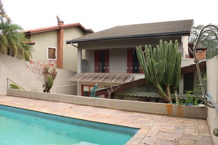 Casa de condomínio para alugar com 360m², 5 quartos e 6 vagasÁrea Externa