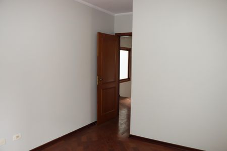 Casa de condomínio para alugar com 360m², 5 quartos e 6 vagasSuíte 2