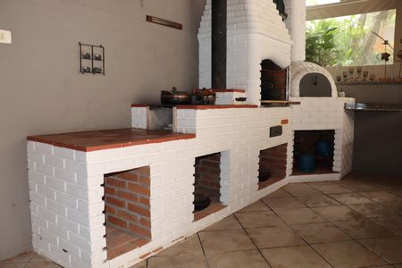 Casa de condomínio para alugar com 360m², 5 quartos e 6 vagasÁrea Externa