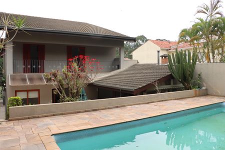 Casa de condomínio para alugar com 360m², 5 quartos e 6 vagasÁrea Externa