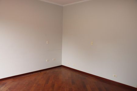 Casa de condomínio para alugar com 360m², 5 quartos e 6 vagasSuíte 4