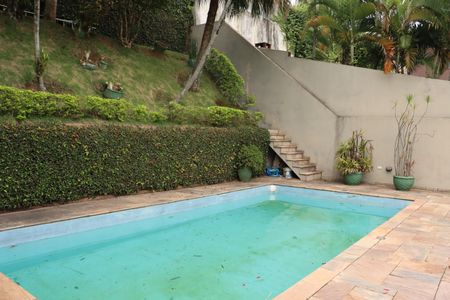 Casa de condomínio para alugar com 360m², 5 quartos e 6 vagasÁrea Externa