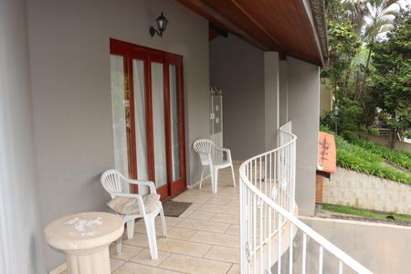 Casa de condomínio para alugar com 360m², 5 quartos e 6 vagasÁrea Externa