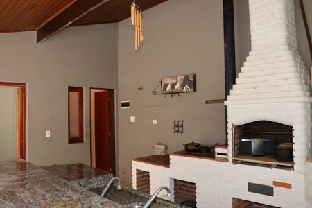 Casa de condomínio para alugar com 360m², 5 quartos e 6 vagasÁrea Externa