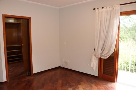 Casa de condomínio para alugar com 360m², 5 quartos e 6 vagasSuíte 4