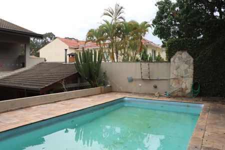 Casa de condomínio para alugar com 360m², 5 quartos e 6 vagasÁrea Externa