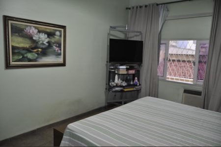 Casa para alugar com 240m², 4 quartos e 6 vagasQuarto