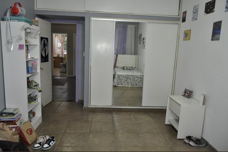 Casa para alugar com 240m², 4 quartos e 6 vagasQuarto 2