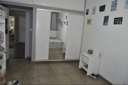 Casa para alugar com 240m², 4 quartos e 6 vagasQuarto 2