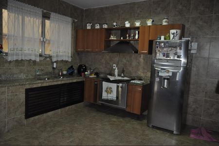 Casa para alugar com 240m², 4 quartos e 6 vagasCozinha