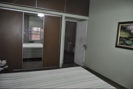 Casa para alugar com 240m², 4 quartos e 6 vagasQuarto