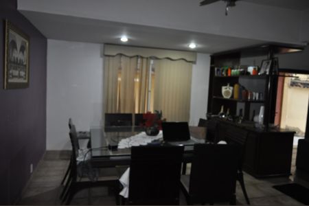 Casa para alugar com 240m², 4 quartos e 6 vagasCopa