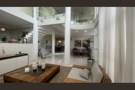 Casa de condomínio à venda com 980m², 4 quartos e 8 vagasSala