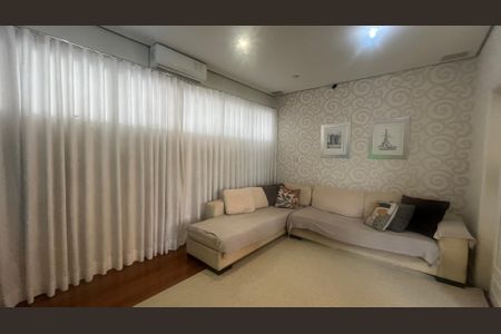 Casa de condomínio à venda com 980m², 4 quartos e 8 vagasSala de Estar