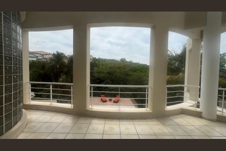 Casa de condomínio à venda com 980m², 4 quartos e 8 vagasVaranda da Sala