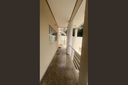 Casa de condomínio à venda com 980m², 4 quartos e 8 vagasCorredor