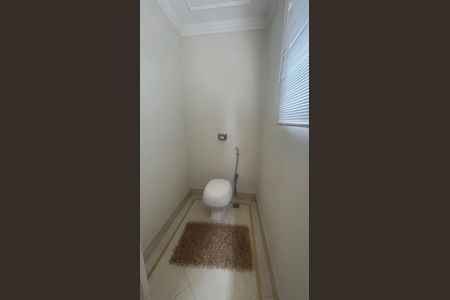 Casa de condomínio à venda com 980m², 4 quartos e 8 vagasBanheiro da Suíte