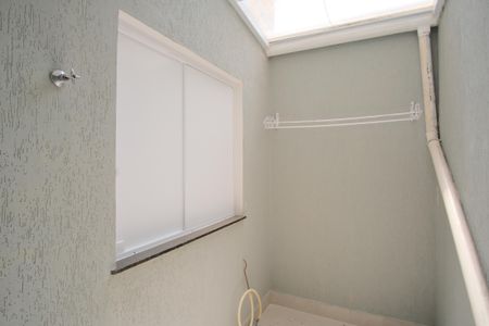 Casa de condomínio para alugar com 70m², 2 quartos e 2 vagasÁrea de Serviço