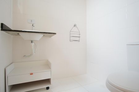 Casa de condomínio para alugar com 70m², 2 quartos e 2 vagasBanheiro da Suíte 2