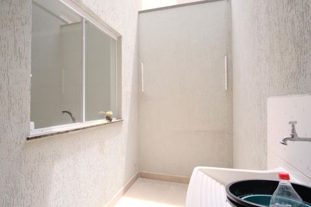 Casa de condomínio à venda com 70m², 2 quartos e 2 vagasÁrea de Serviço