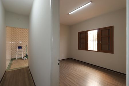 Casa para alugar com 80m², 1 quarto e 1 vagaCorredor
